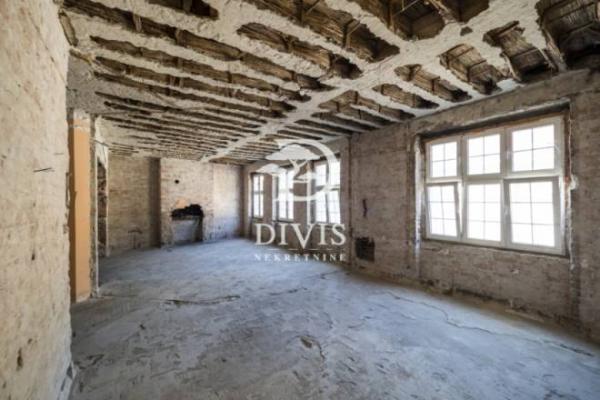 Slika 6 - Jelene Ćetković, Petosoban stan na prodaju, 241m2, 939.900€